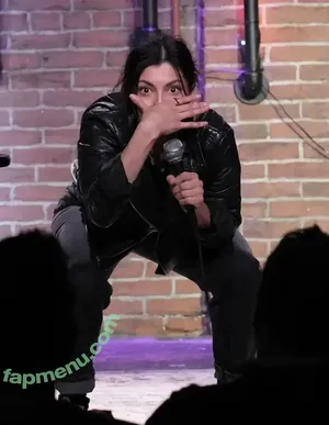 Gracie Canaan / professionalgirlfriend / savegraciecanaan nude photo #0078