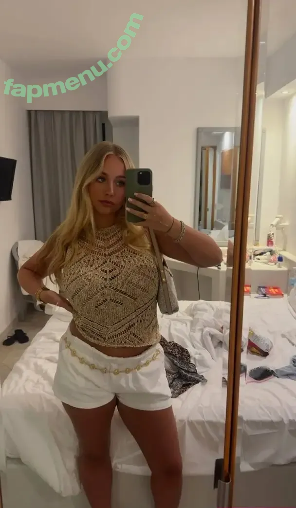 Gracie Mae nude photo #0147 (graciemae._ / graciemaexx)