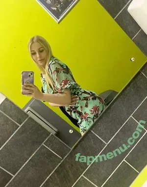 graciemae33 / graci3ma33 nude photo #0034