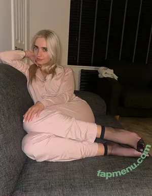 graciemarieslife / workwifegracie nude photo #0004