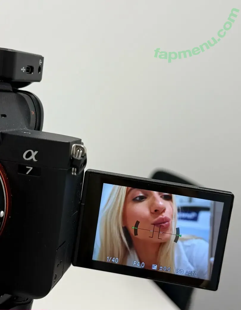 graciemarieslife nude photo #0026 (workwifegracie)