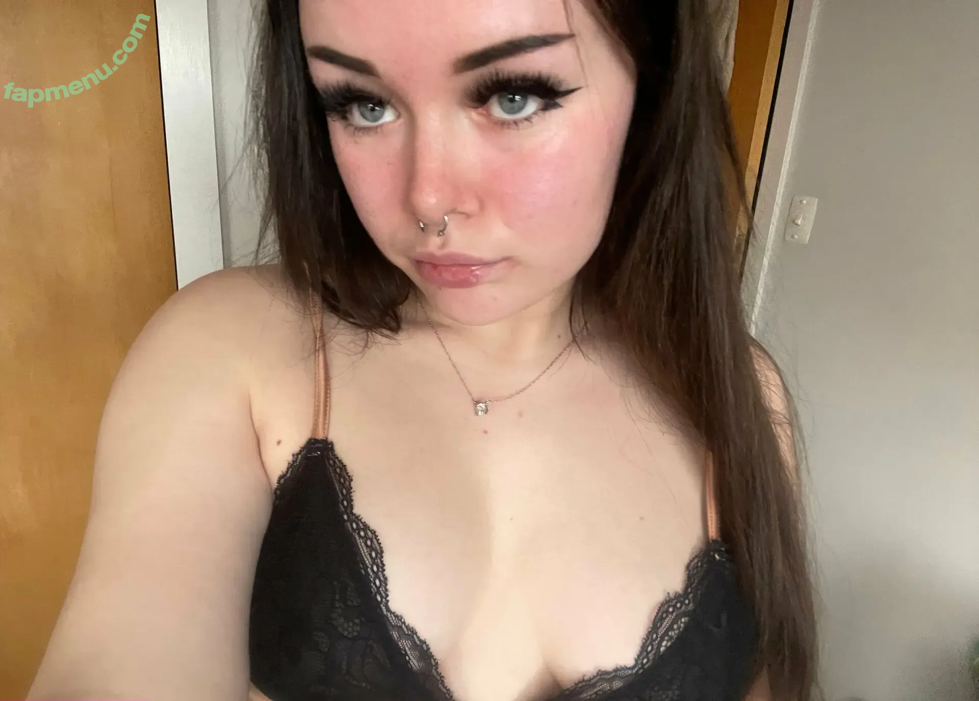 gracierosefree nude photo #0003 (graciefree_)