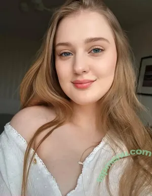 gracyestusweet / grasy_gamer nude photo #0124