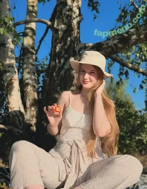 gracyestusweet / grasy_gamer nude photo #0126