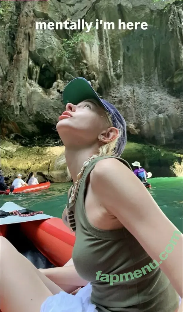 Granitsysterty nude photo #0044 (Kira Rausch / dirty_knix)