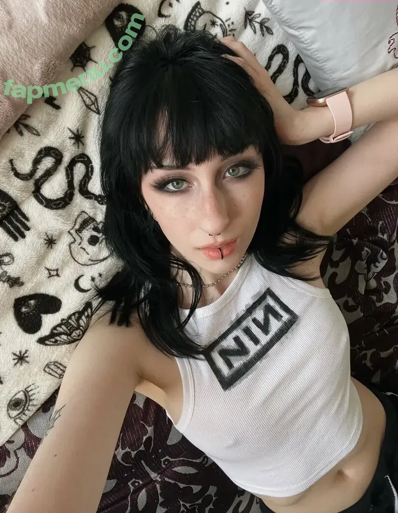 graveghostie nude photo #0007 (eghostie)