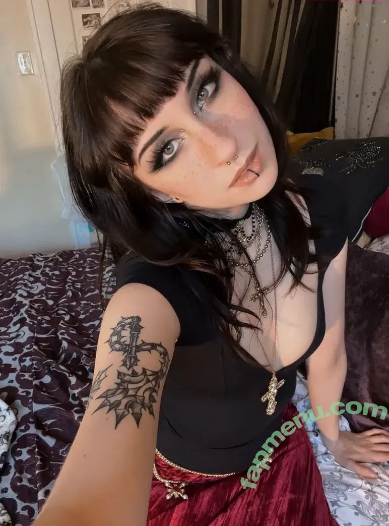 graveghostie nude photo #0028 (eghostie)