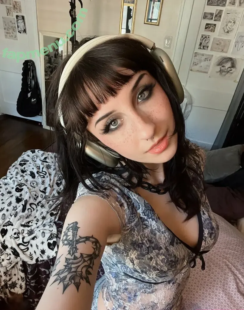 graveghostie nude photo #0037 (eghostie)