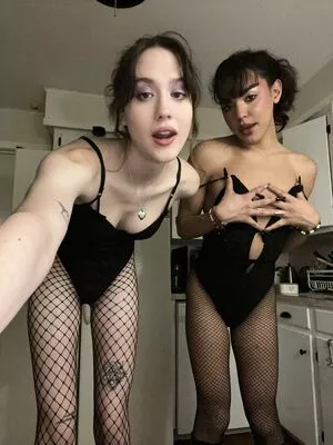  nude photo #0005