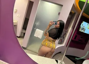 greciaaa21 / purplewallflower nude photo #0010