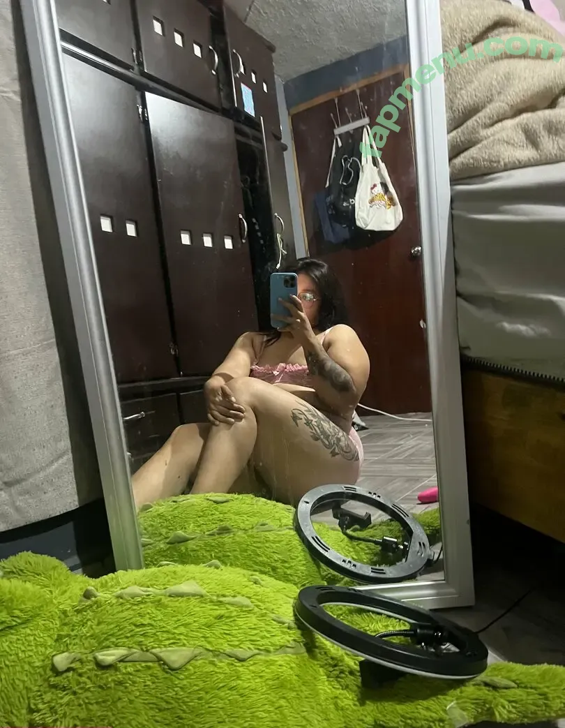 greciaaa21 nude photo #0025 (purplewallflower)