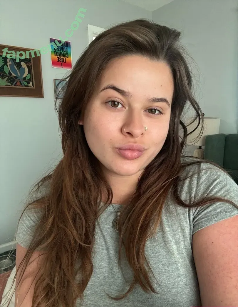 greengabi nude photo #0002 (green.gabi)