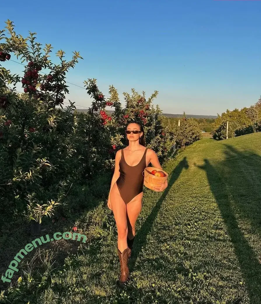 Greer Blitzer nude photo #0003 (cheerio_greerio)