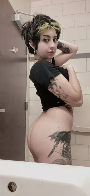 Gremlinbxtch / gremlincxnt nude photo #0216