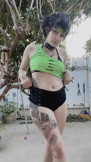 Gremlinbxtch / gremlincxnt nude photo #0230