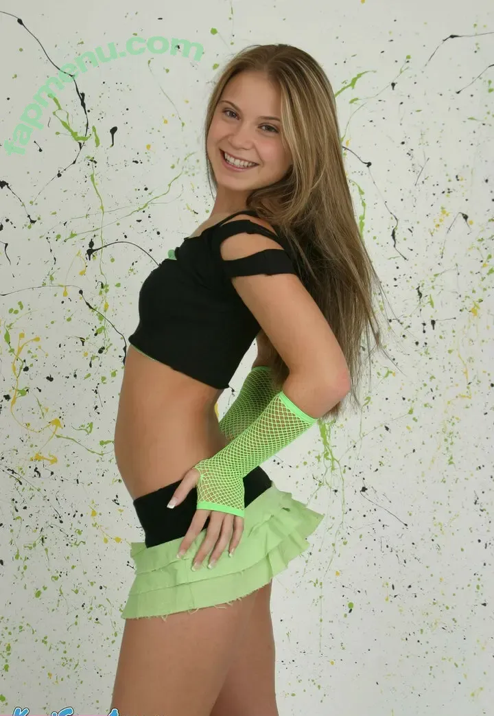 Greta Thunberg nude photo #0065 (gretathunberg)