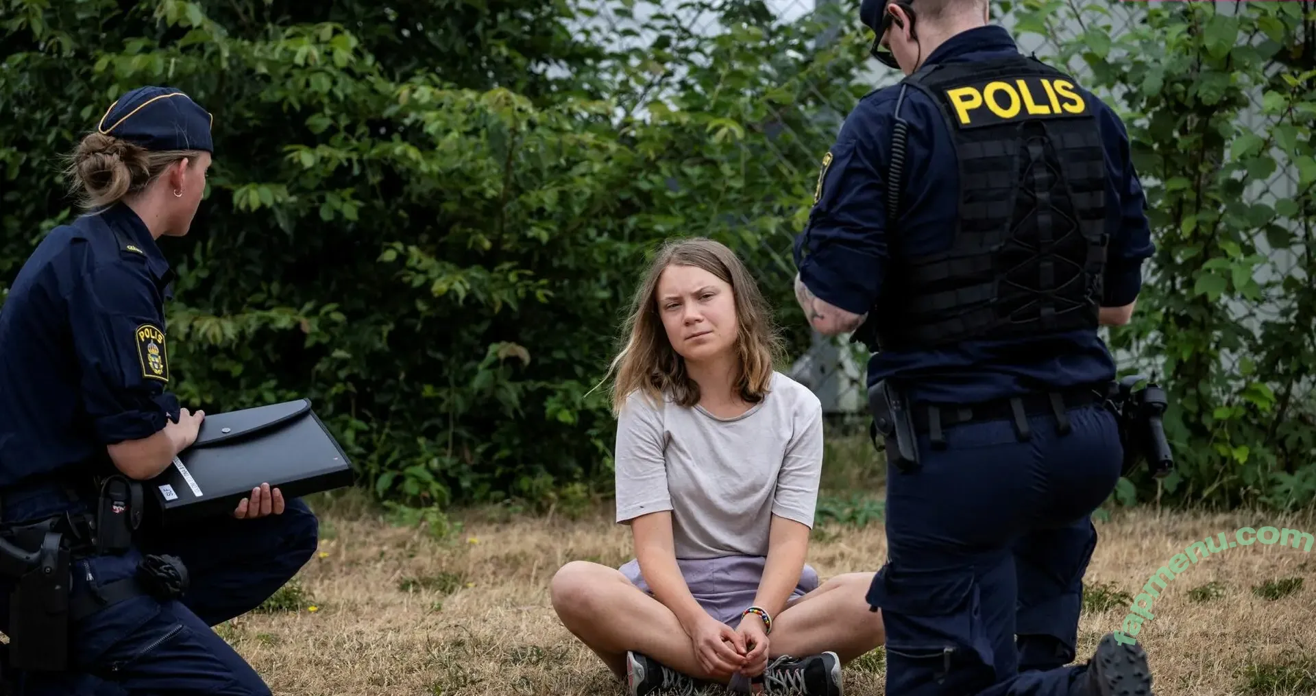 Greta Thunberg nude photo #0167 (gretathunberg)