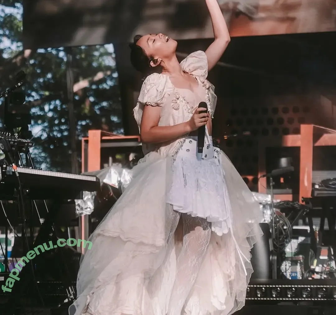 Griff nude photo #0221 (wiffygriffy)