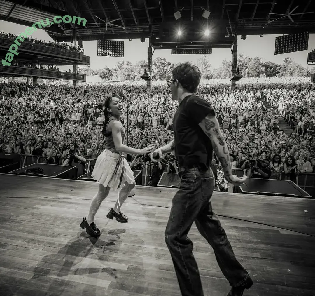 Griff nude photo #0222 (wiffygriffy)