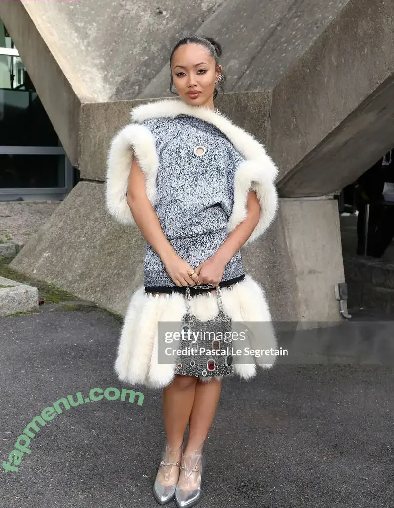 Griff nude photo #0228 (wiffygriffy)