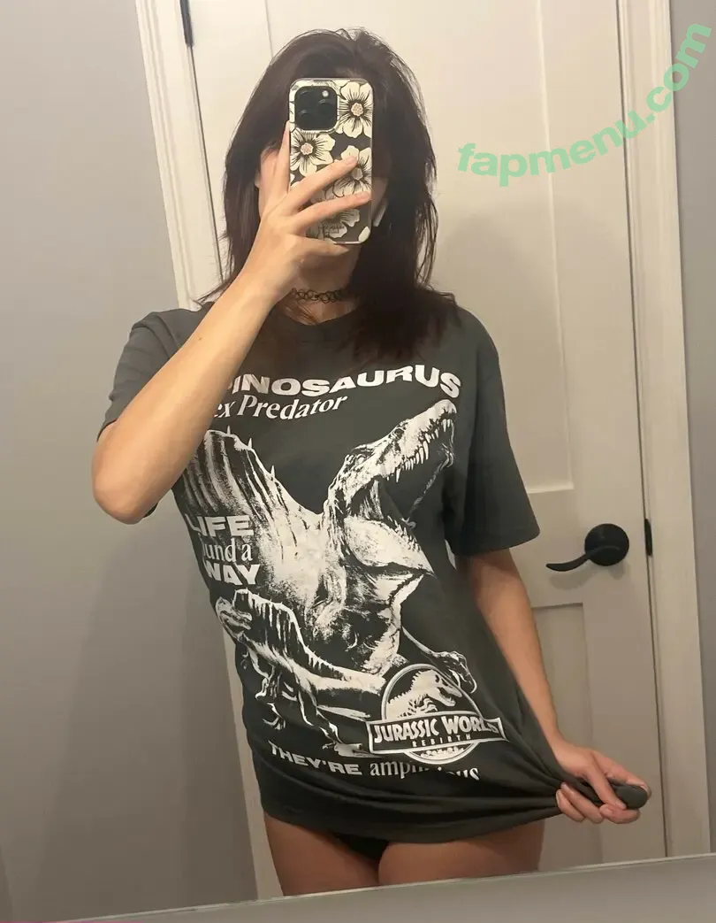 Griffin nude photo #0009 (Fawnnfie / angiegriffin)