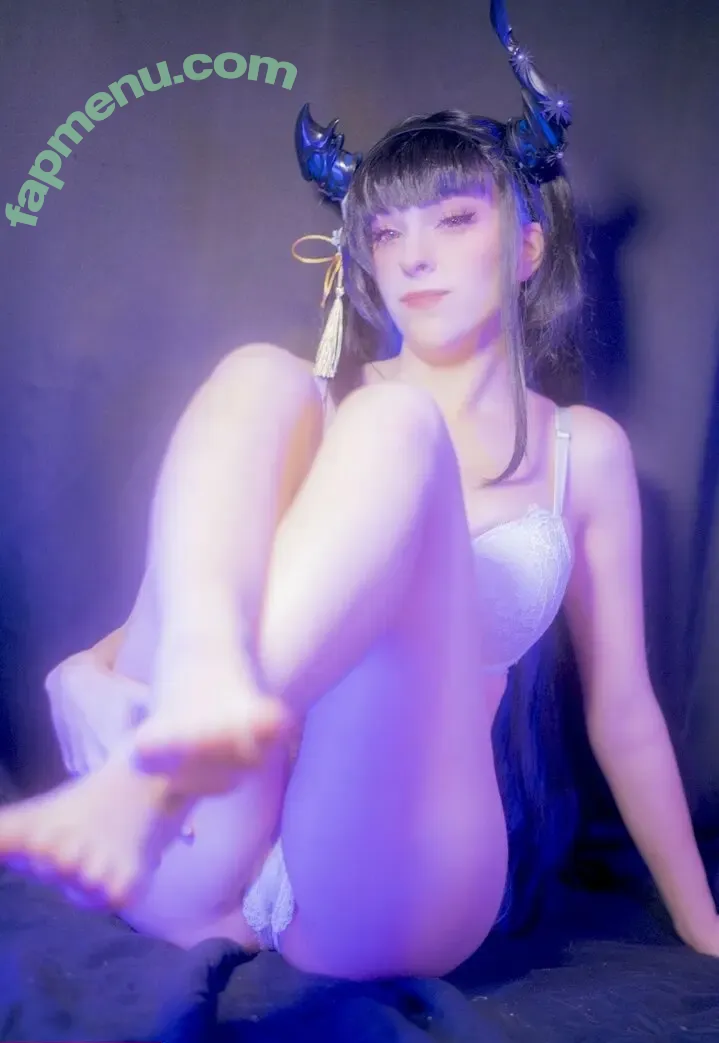 Griffin nude photo #0042 (Fawnnfie / angiegriffin)