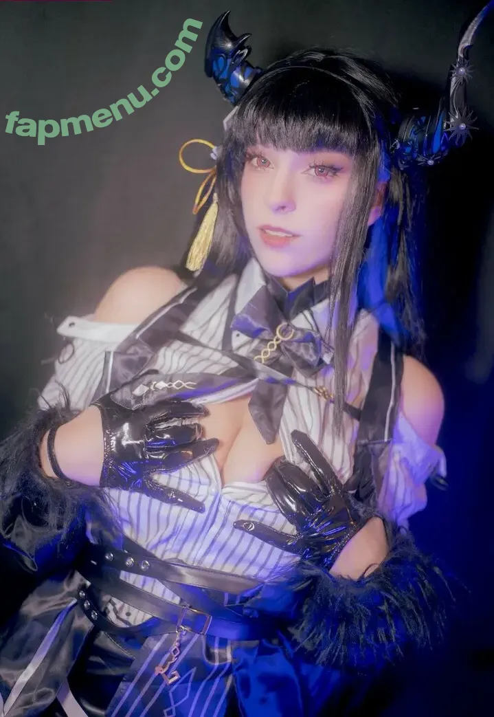 Griffin nude photo #0043 (Fawnnfie / angiegriffin)