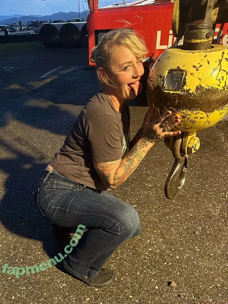 griffonramsey nude photo #0001 (griffonramsey)