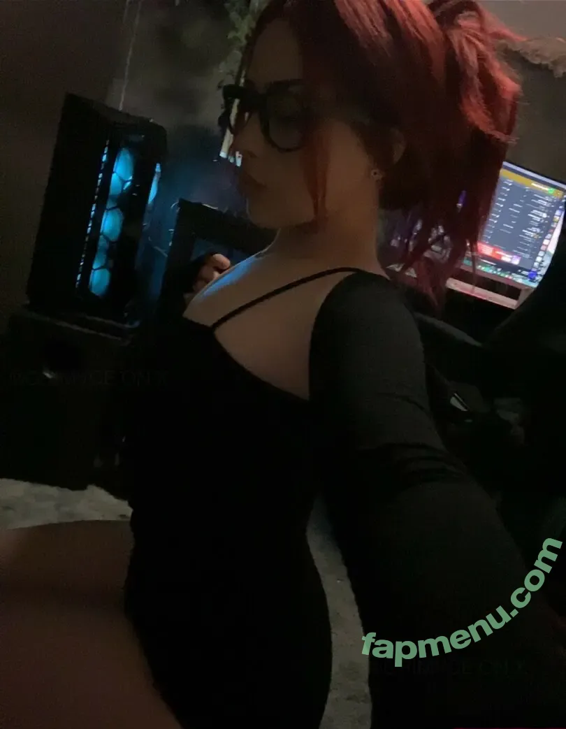 grimvce nude photo #0014 (kiera / kieraluvsuu / vinsm0ke)