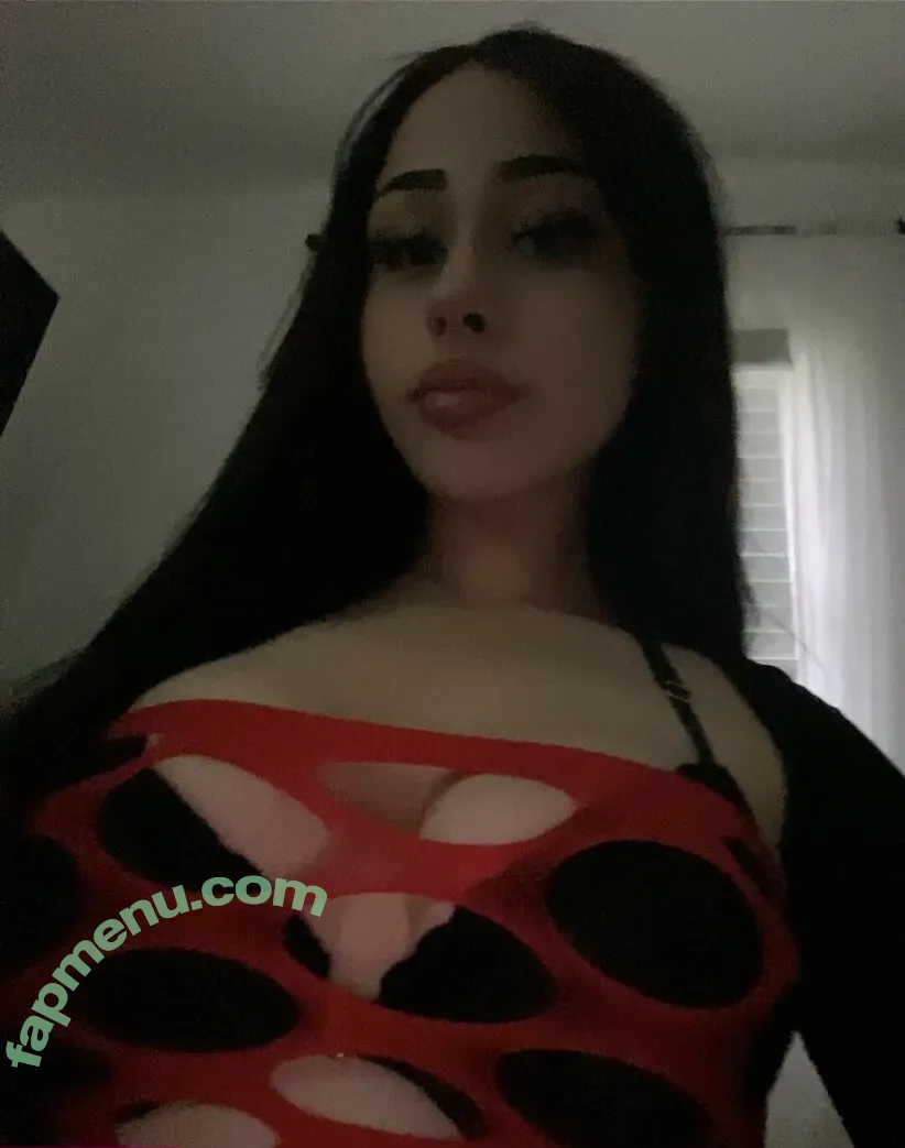 grimvce nude photo #0015 (kiera / kieraluvsuu / vinsm0ke)