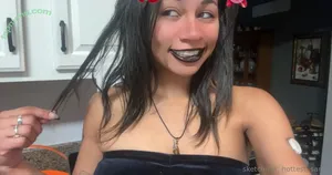 grippieredd / trippieredd nude photo #0002