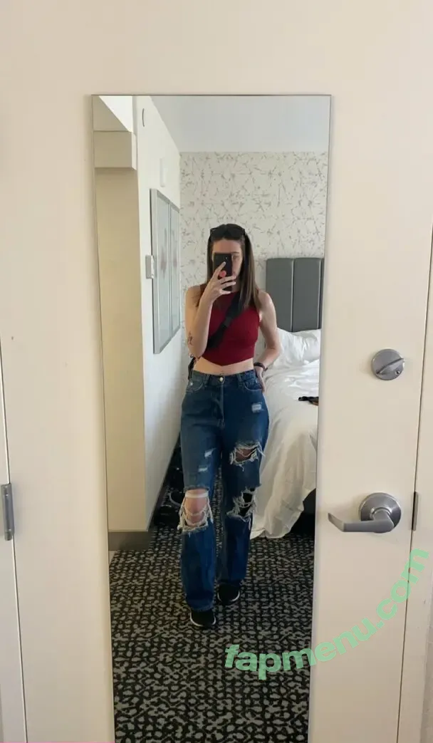 grlnxtdr_1999 nude photo #0003 (sheeis_robinjay)