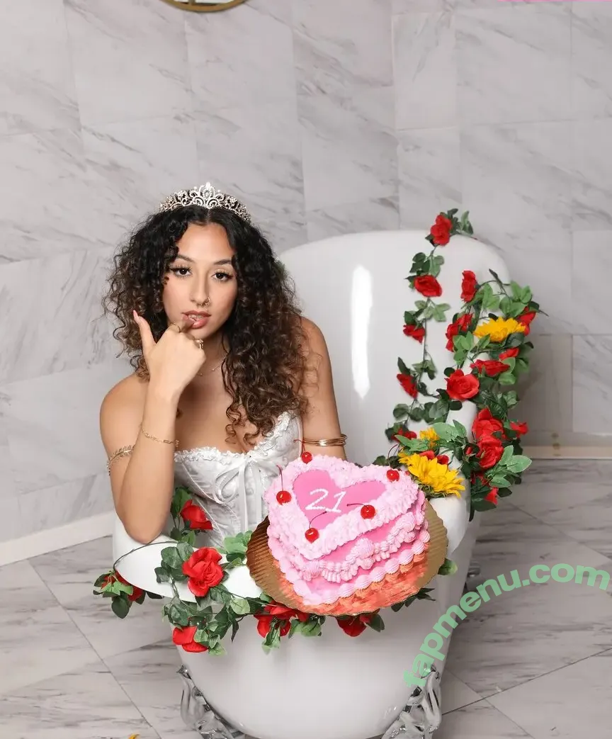 GroovyMya nude photo #0008 (groovy_mya)