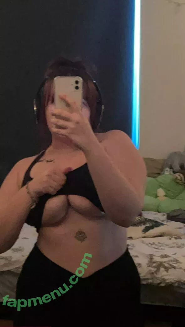 grungek1tten nude photo #0037 (aesthhgrunge)