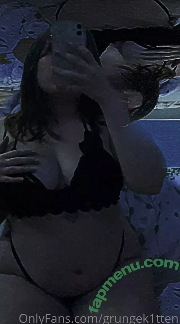 grungek1tten nude photo #0073 (aesthhgrunge)
