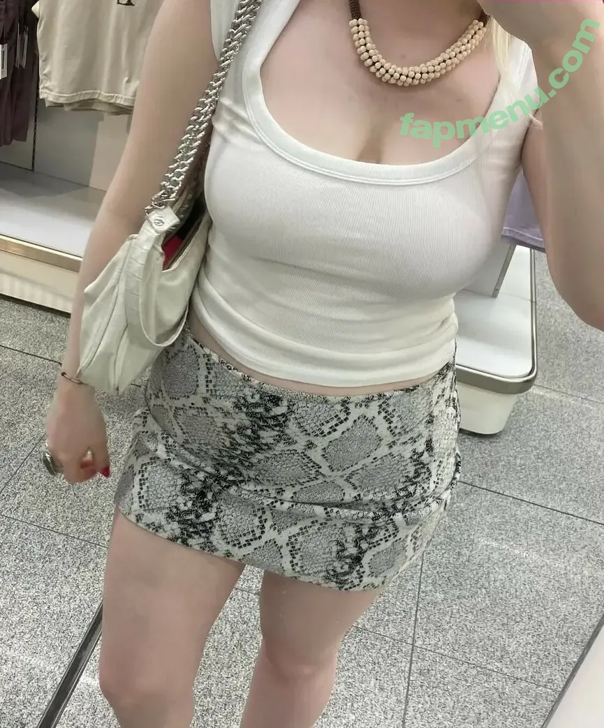 Guada Scarione nude photo #0046 (Bellawinterx / guada.scarione)