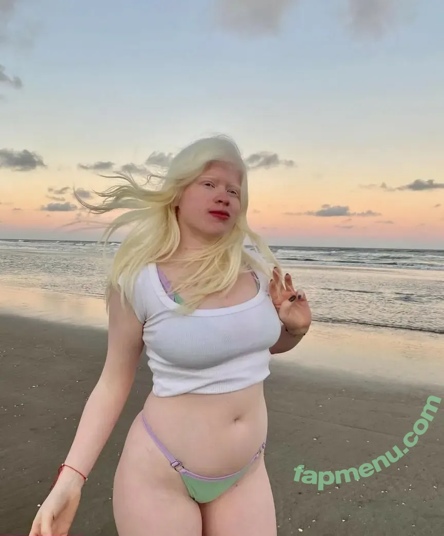 Guada Scarione nude photo #0049 (Bellawinterx / guada.scarione)