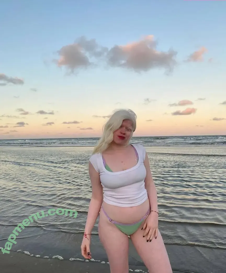 Guada Scarione nude photo #0052 (Bellawinterx / guada.scarione)