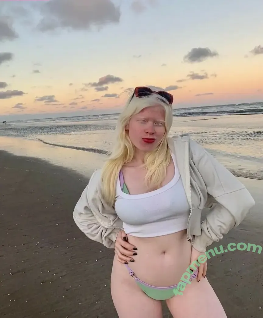 Guada Scarione nude photo #0057 (Bellawinterx / guada.scarione)