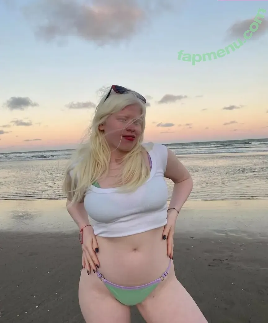 Guada Scarione nude photo #0059 (Bellawinterx / guada.scarione)