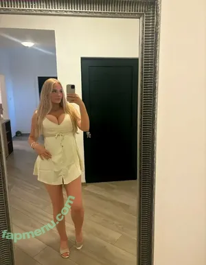 Gudrun Svava / guggaigummibat nude photo #0113