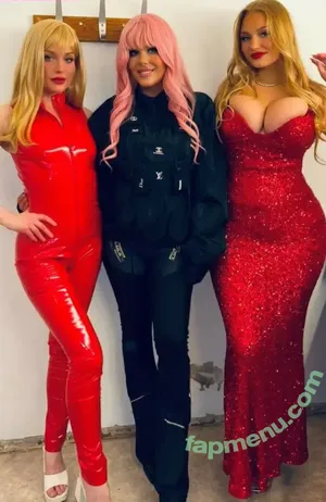 Gudrun Svava / guggaigummibat nude photo #0120