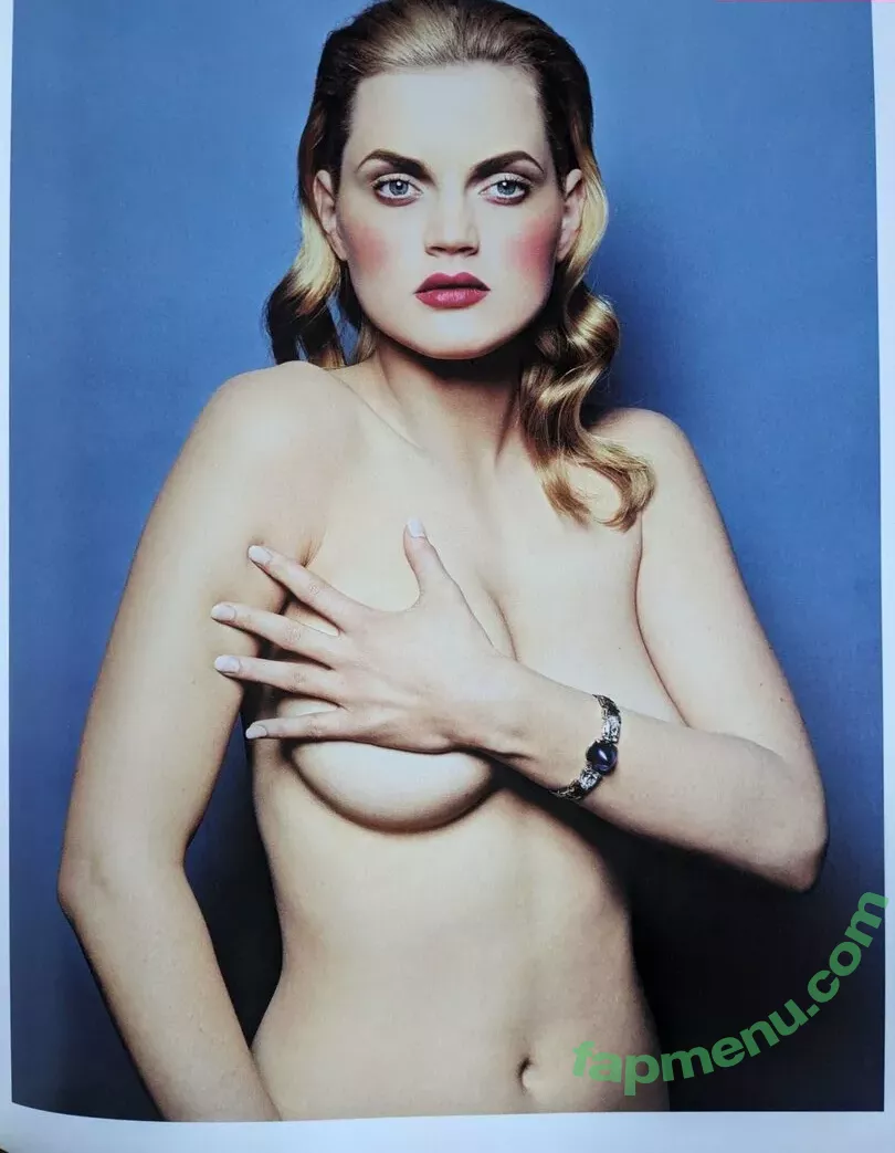 Guinevere Van Seenus nude photo #0001 (guineverevanseenus)