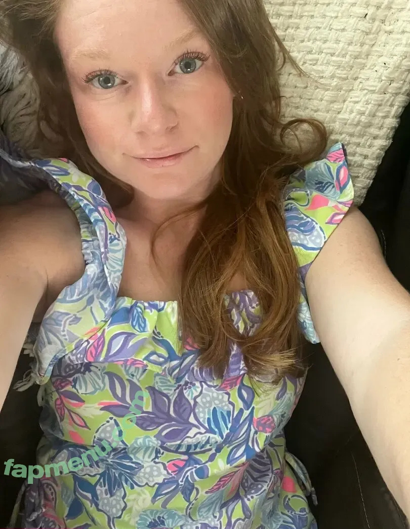 guineverebeck1 nude photo #0002 (guineverebeck1)