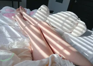  nude photo #0001