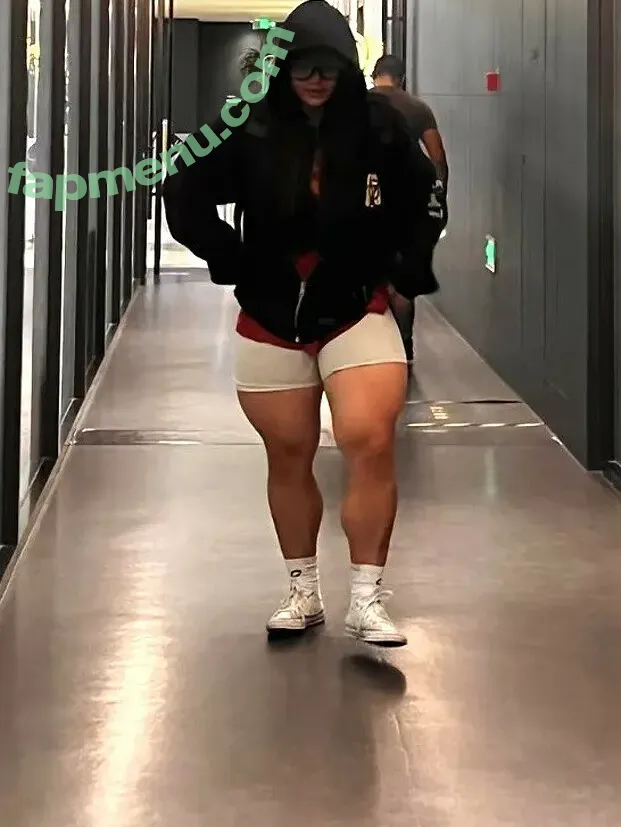 Guohui nude photo #0116 (Guo hui / guohui_trainer)