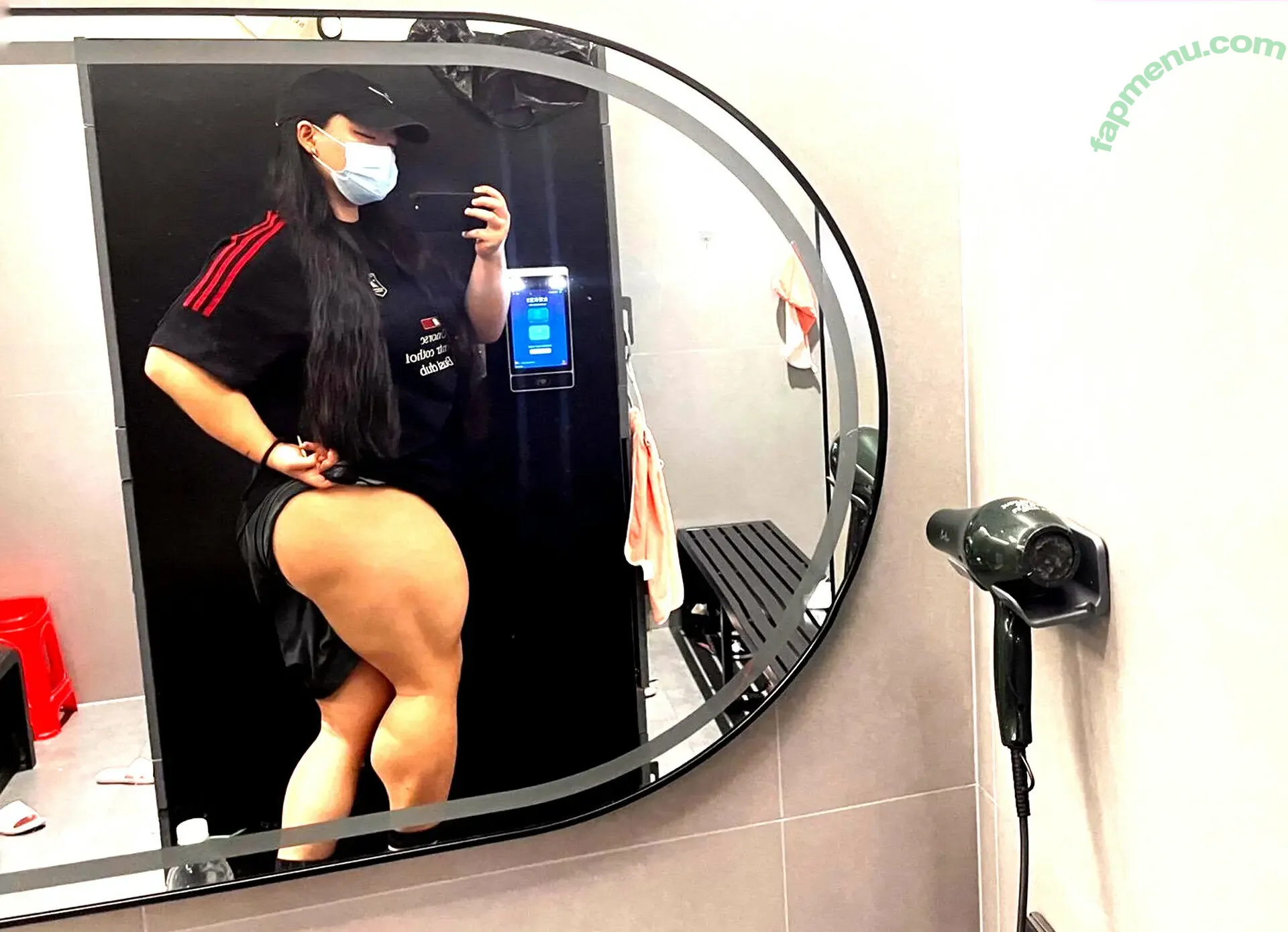 Guohui nude photo #0125 (Guo hui / guohui_trainer)