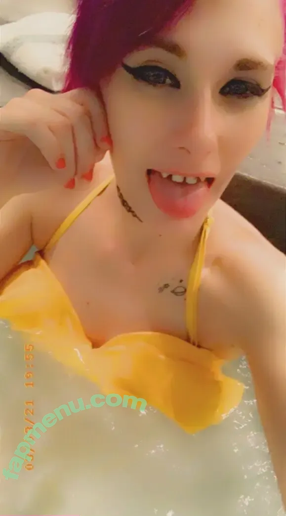 gupii.gupz nude photo #0006 (guppy_hugz)