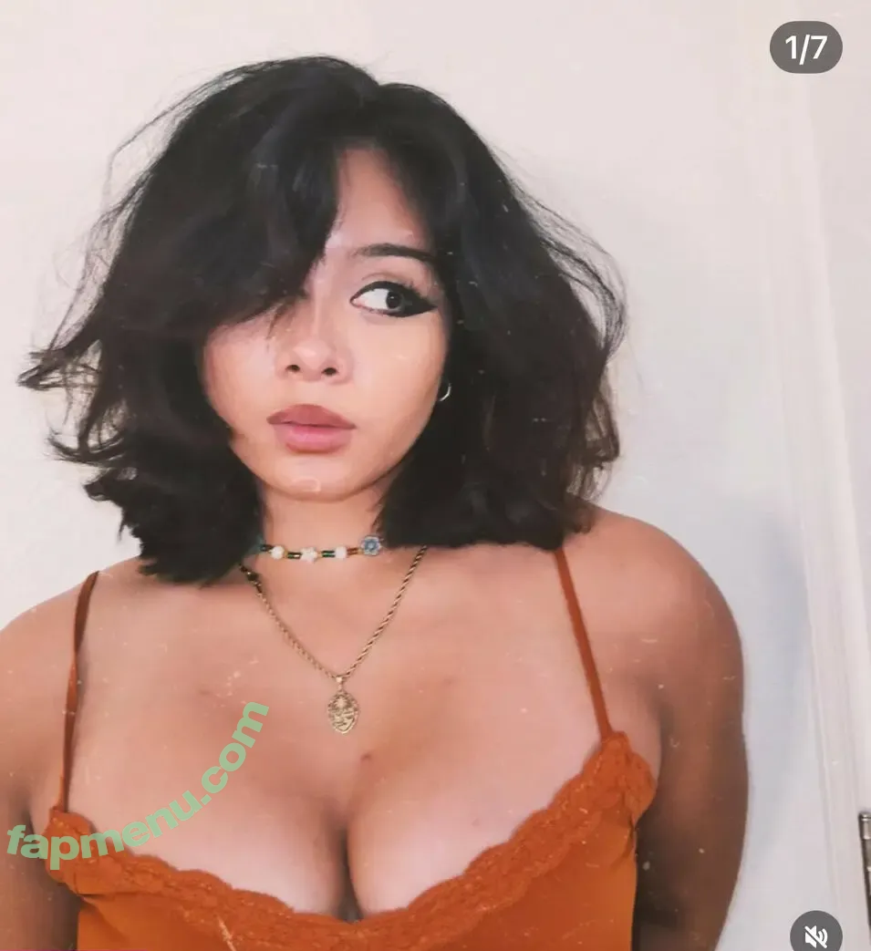 guppygains nude photo #0002 (elle_carreon44)