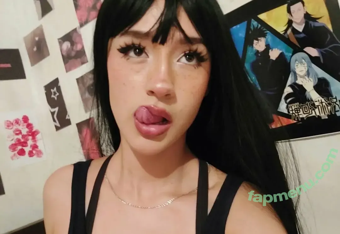 Guro Sato nude photo #0001 (gurosato / gurosatoidk_)